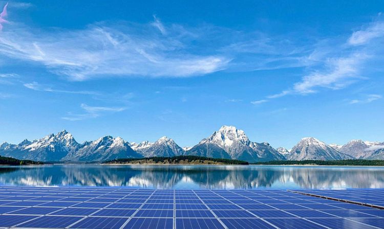Rinnovabili: le incognite di sviluppo del fotovoltaico galleggiante
