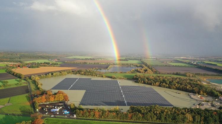 BayWa r.e. completa due parchi solari galleggianti nei Paesi Bassi