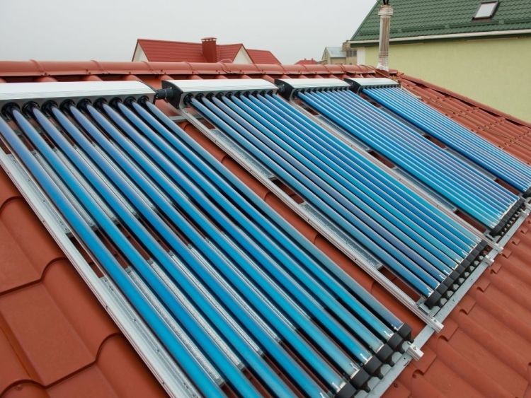 Pannelli solari termici sottovuoto