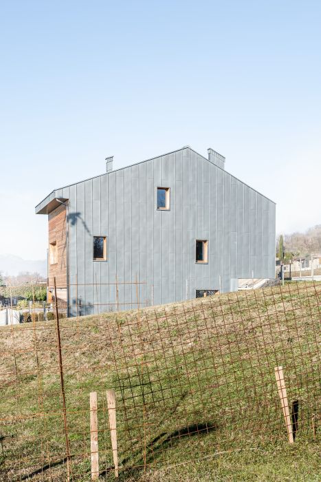 Rivestimento in lamiera per alcune finiture del Parco dei Gelsi