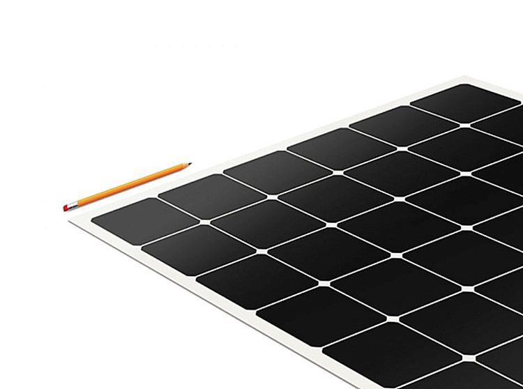 Fotovoltaico per edifici commerciali: nuovi pannelli fotovoltaici Maxeon Air dallo spessore minimo