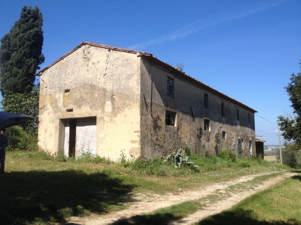 Il nuovo Agriturismo Cheloni di Guasticce nasce dalla ristrutturazione di un vecchio casolare