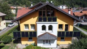 Il parapetto fotovoltaico totalmente integrato si evolve!