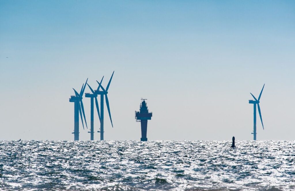 Aumentare le rinnovabili offshore per rispettare gli obiettivi climatici