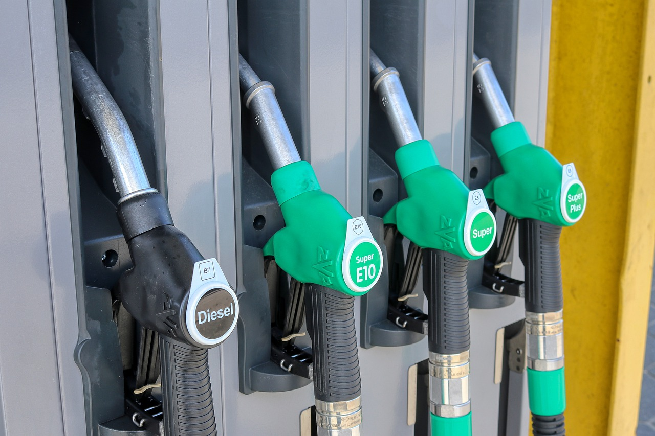 Benzina: Riduzione delle accise di 25 centesimi di euro al litro