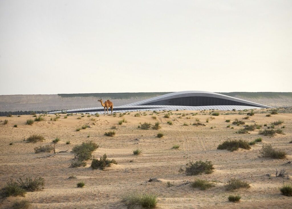 BEEAH headquarters di ZHA a Sharjah, Emirati Arabi Uniti