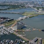 Sulla superficie dell’acqua: l’edificio galleggiante di BIG e Barcode Architects