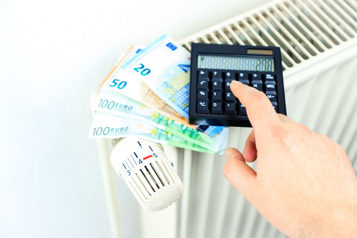Valvole termostatiche: come regolarle per risparmiare sulla bolletta