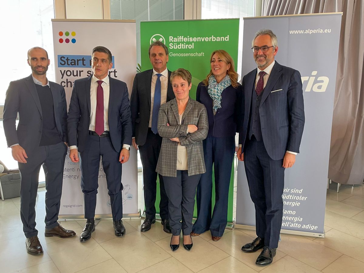 Alperia, il Raiffeisenverband e Regalgrid hanno presentato l’accordo per la realizzazione di comunità energetiche organizzate in forma cooperativa