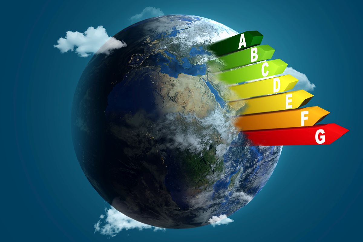 Roggiungere le emissioni 0 richiede di raddoppiare il ritmo dei progressi nell'efficienza energetica
