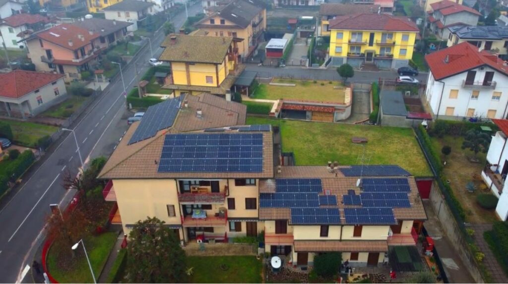 In funzione le prime tre comunità energetiche condominiali italiane