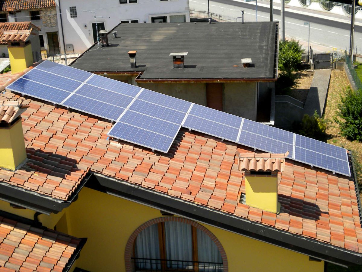 Assicurare il fotovoltaico di casa dai danni delle intemperie