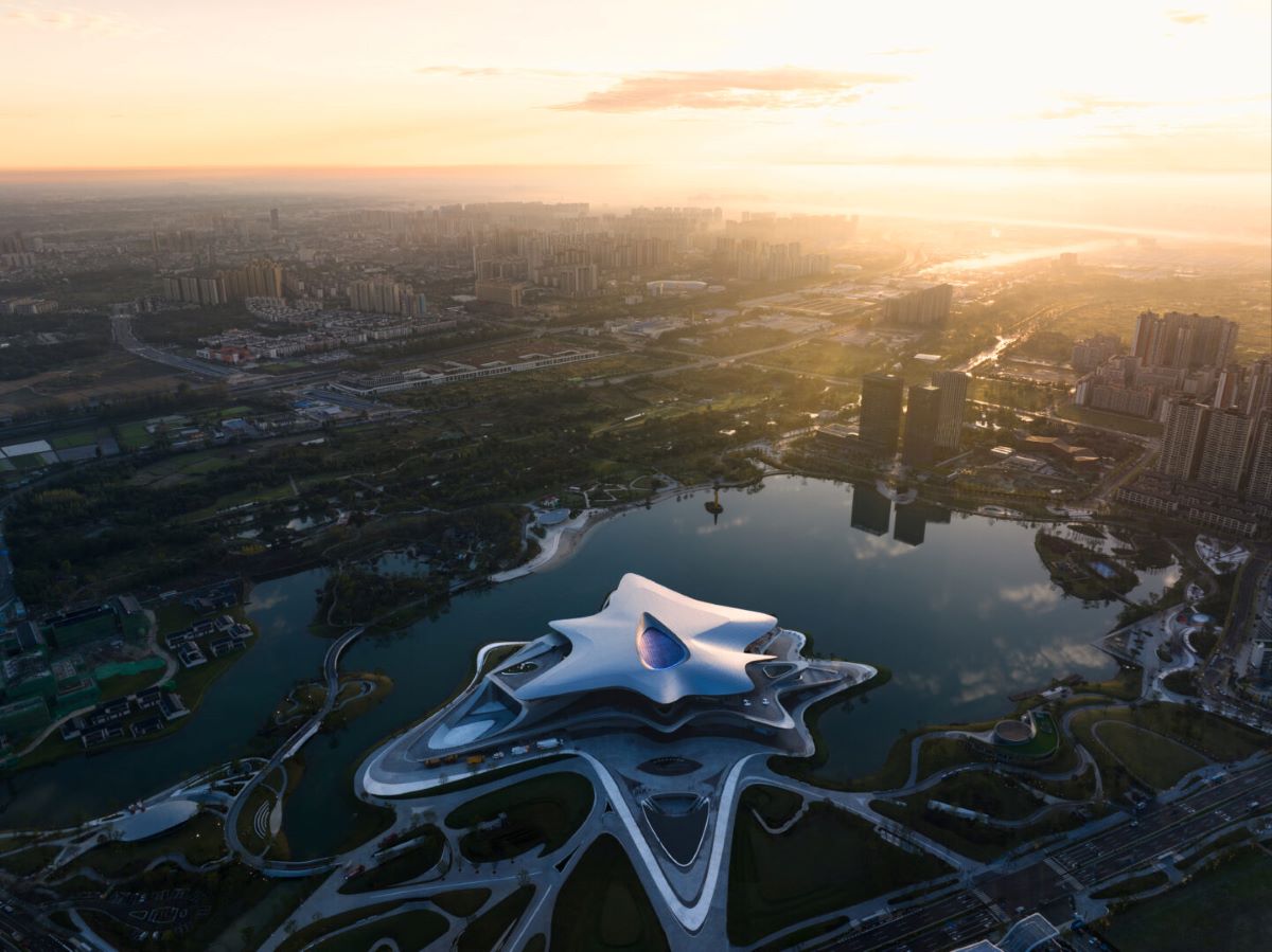 Inaugurato il Chengdu Science Fiction Museum dalla forma di una nebulosa