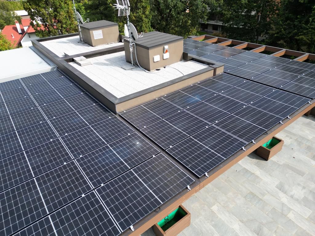 L'impianto fotovoltaico di SENEC per la casa di Flavia Pennetta