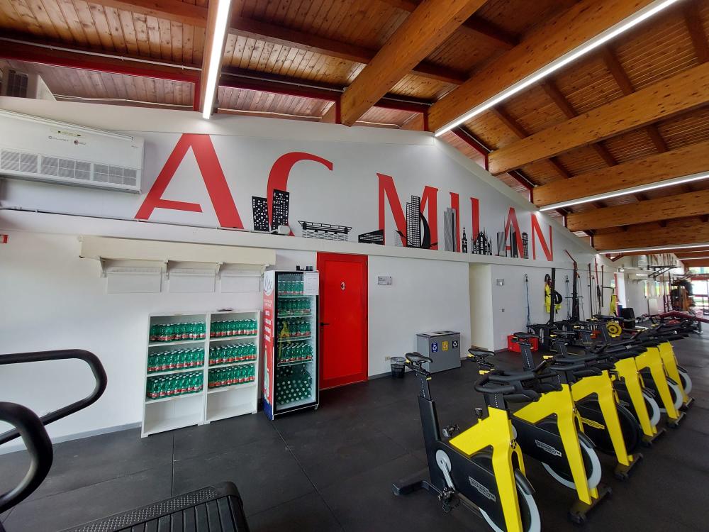 Unita interne VRF Ceiling & Floor DDLC per la palestra del Milan a Milanello