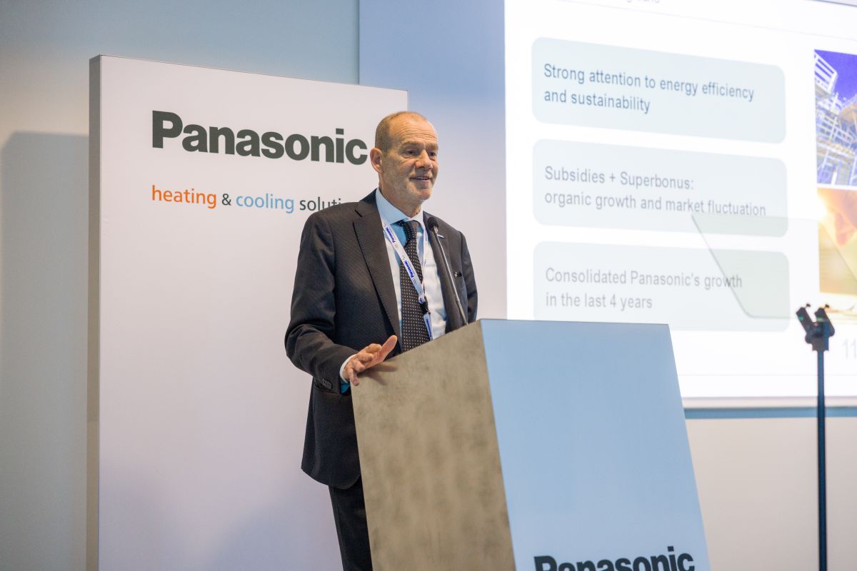 Alfredo Meazza, Country Manager di Panasonic Heating & Ventilation Air Conditioning Italia, alla conferenza stampa di MCE 2024