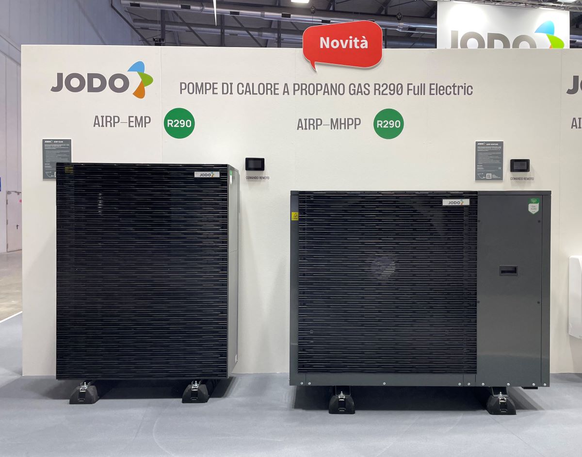 Pompa di calore monoblocco idronica aria/acqua AIRP-E290 di Jodo con gas R290