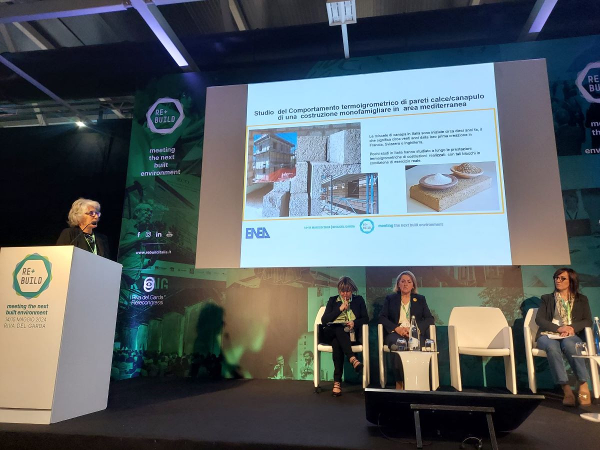 Canapa in edilizia, riscopriamo un materiale del passato dai molteplici usi per il futuro