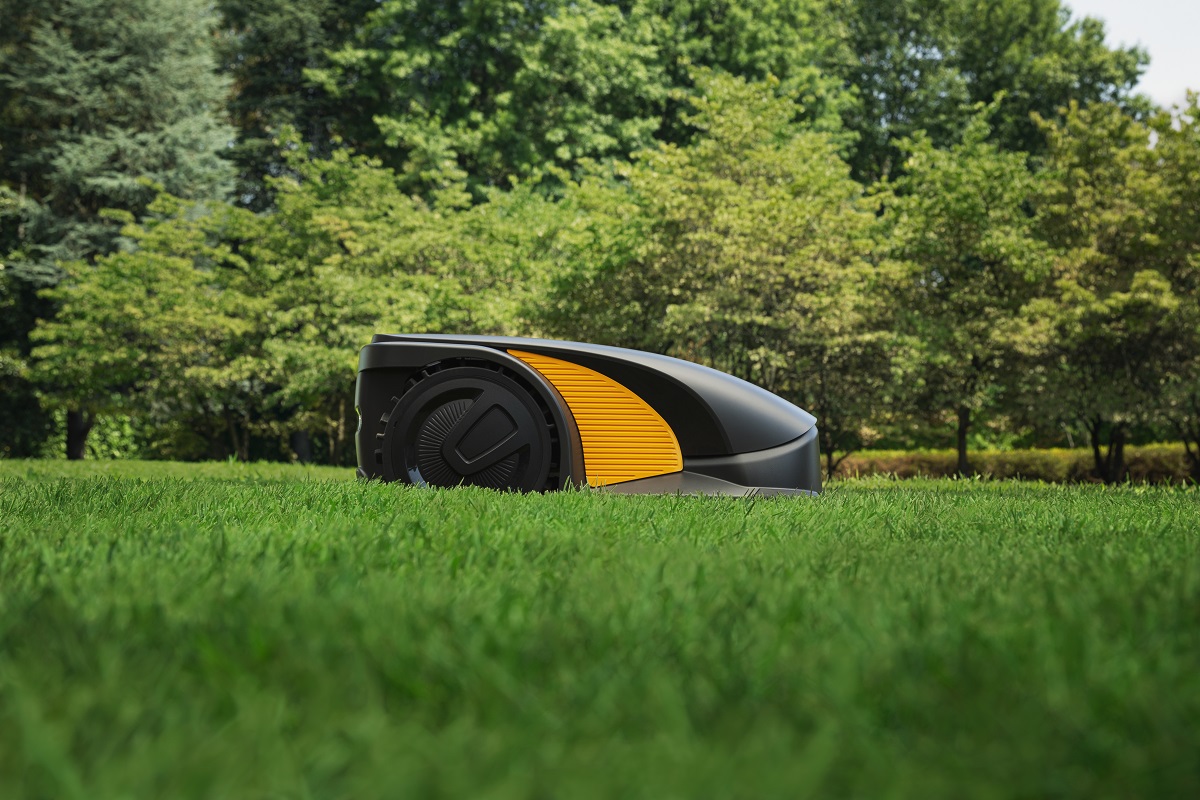 Robot tagliaerba con GPS Stiga.