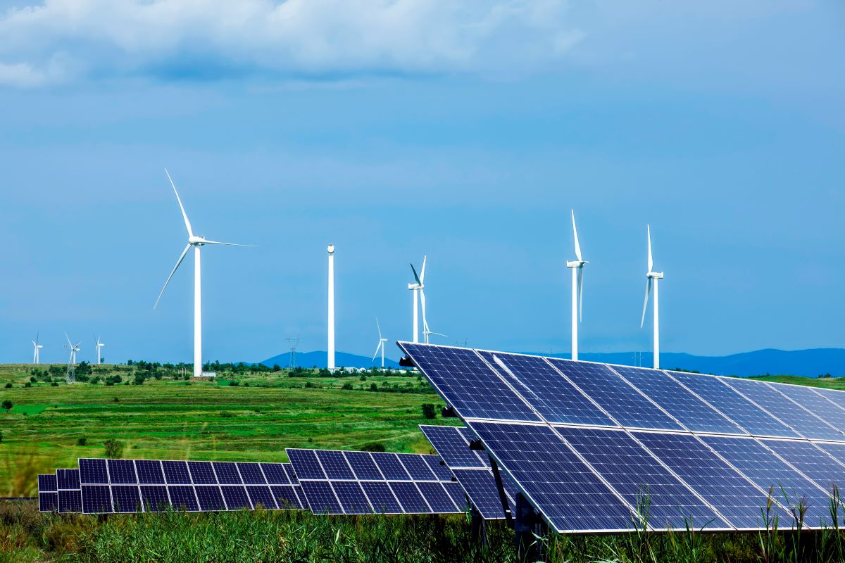 Nel 2023 le energie rinnovabili dominano la produzione di elettricità in UE