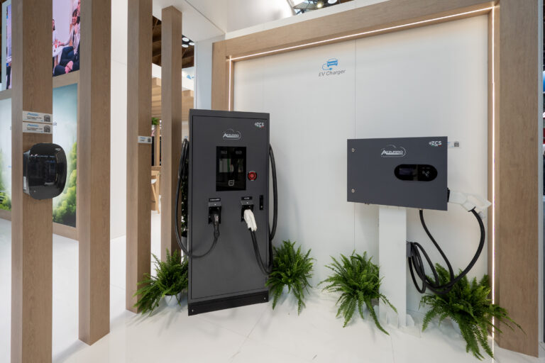 Zcs ZCS Azzurro fra le aziende protagoniste di Intersolar 2024