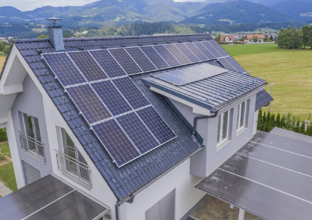 Avvicinarsi all’indipendenza energetica con i pannelli fotovoltaici