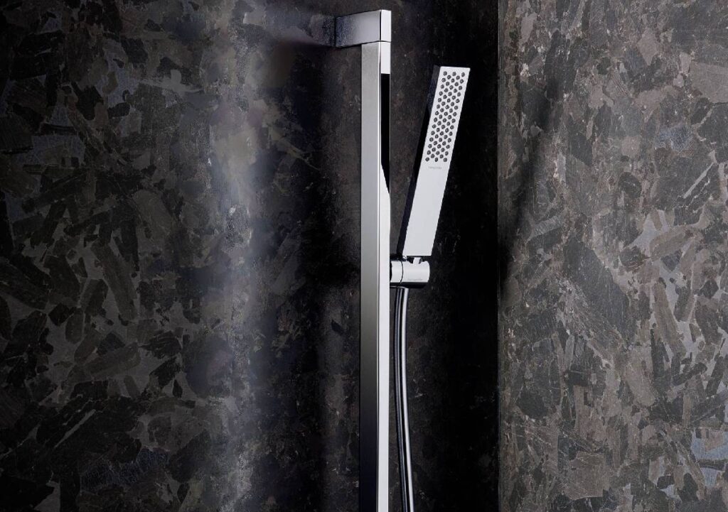 La linea docce di Hansgrohe si arricchisce con Pulsify E