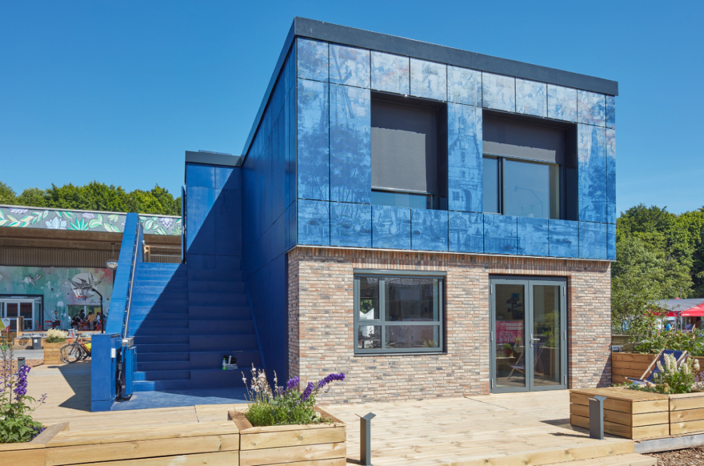 L’innovazione estetica nei pannelli fotovoltaici: SolarLab e la tecnologia ColorBlast®