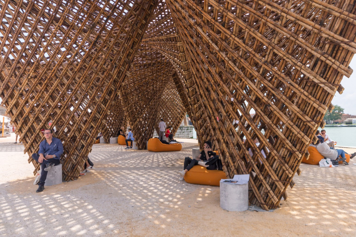 Padiglione “Bamboo Stalactite” di VTN Architects