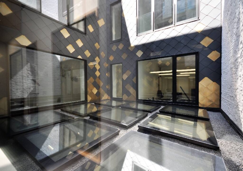 Le finestre FAKRO per un’architettura bioclimatica a Bruxelles