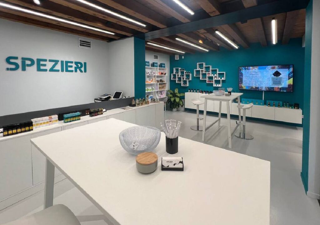 ATTIVA riveste gli spazi della nuova profumeria artistica di Treviso