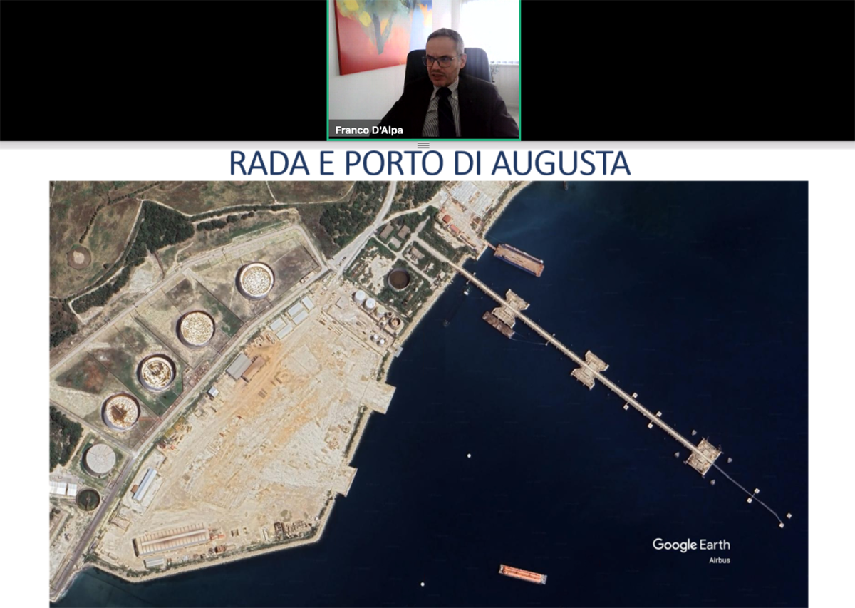 Franco D’Alpa ha presentato al convegno di Prospecta Formazione sull'eolico i progetti per il porto di Augusta
