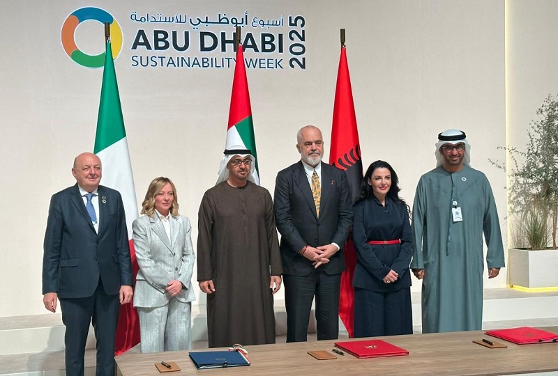 Italia, Albania ed Emirati Arabi: accordo da 1 miliardo per rinnovabili e infrastrutture