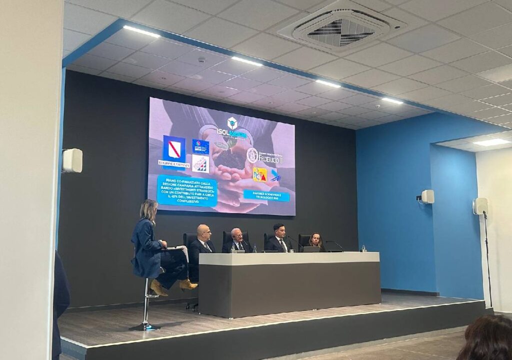 Industrial Innovation Hub: il presidente di Regione Campania De Luca presente all’inaugurazione