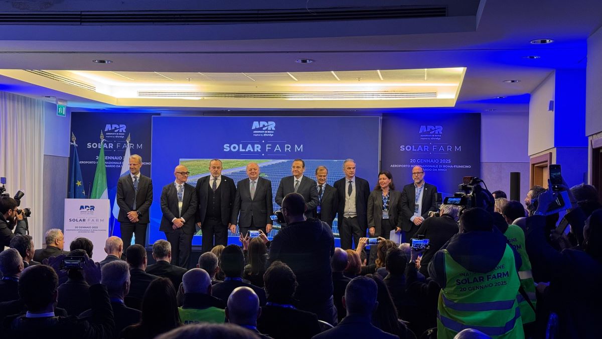L'inaugurazione della Solar Farm a Fiumicino alla presenza del Ministro dell'Ambiente Picchetto Fratin