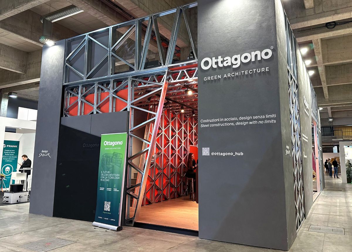 Lo stand di Ottagono, azienda di Green Architecture del Dal Pozzo Group, a Klimahouse 2025