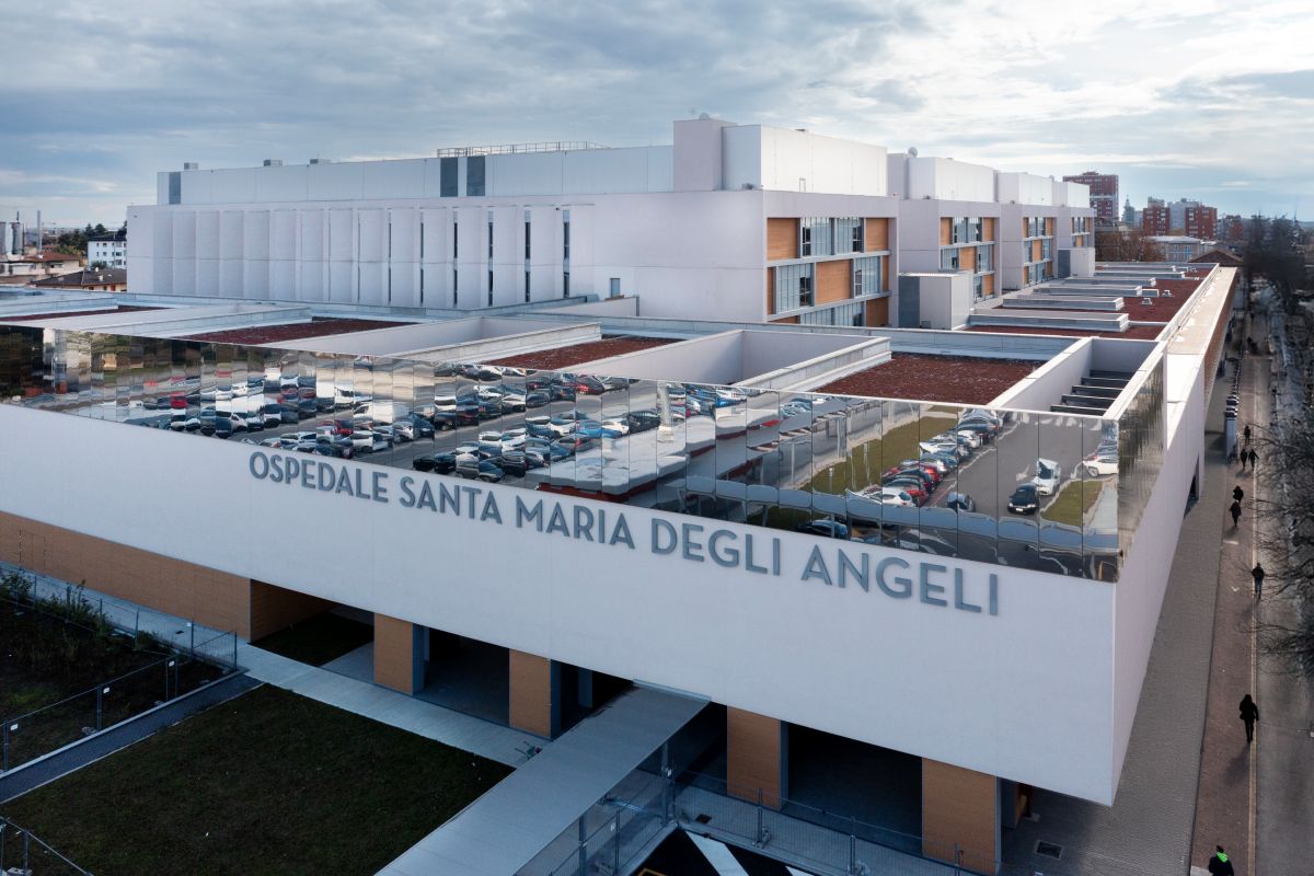 Il padiglione di ingresso dell’ospedale di Pordenone
