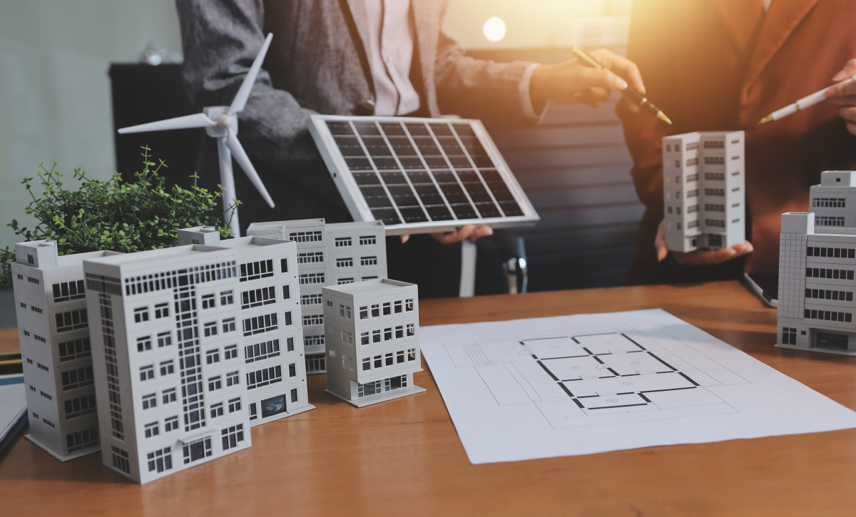 Fotovoltaico ed estetica: dai tetti ai solidi, la transizione energetica si concilia con l’estetica