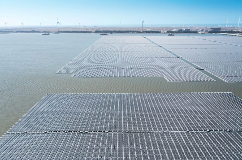 Fotovoltaico galleggiante: in Italia potenziale 1 GW di impianti nei prossimi 5 anni