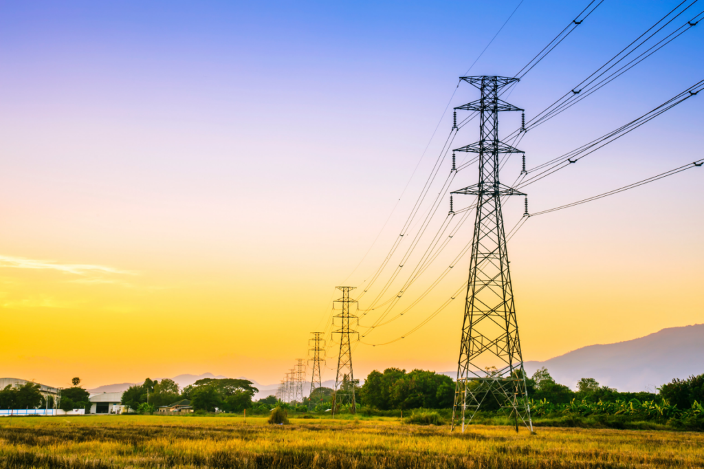 Rete elettrica UE: servono investimenti per evitare il blackout della transizione energetica