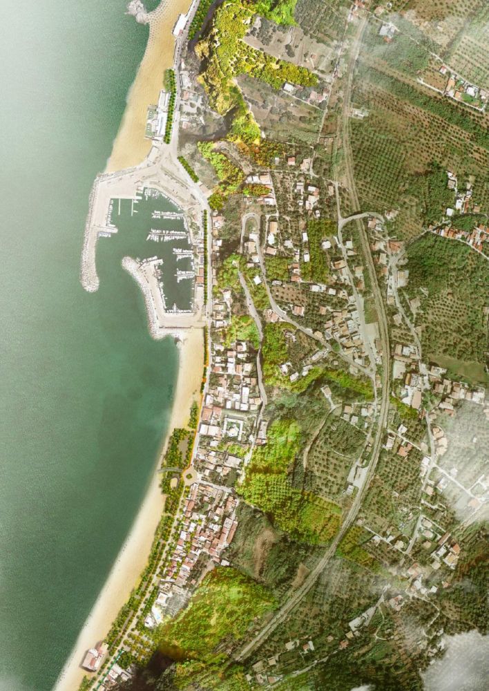 La spiaggia La Tonnara di Palmi vista dall’alto 