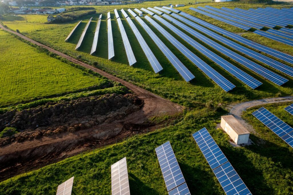 Fotovoltaico su terreno agricolo: quando e perché il Comune può vietarlo