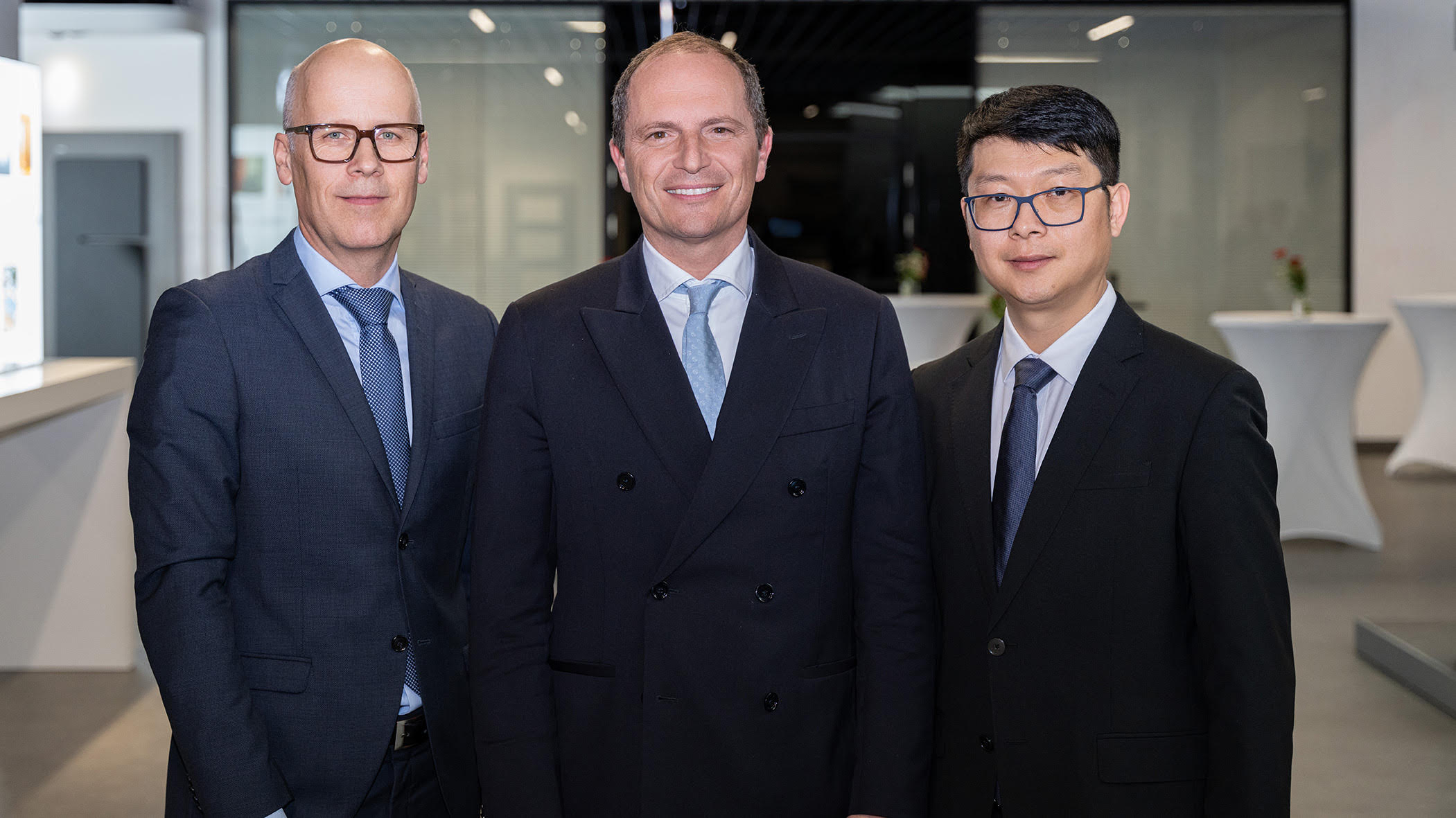 Alexander Kaiss - Senior Vice President, Stefano Bellò - President e Kobe Peng -Vice President