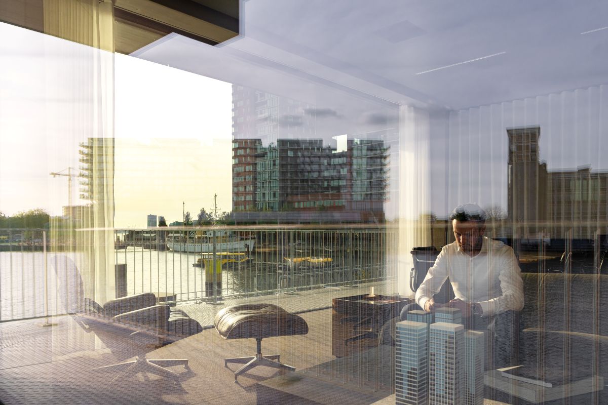 Gli interni del Floating Office Rotterdam 
