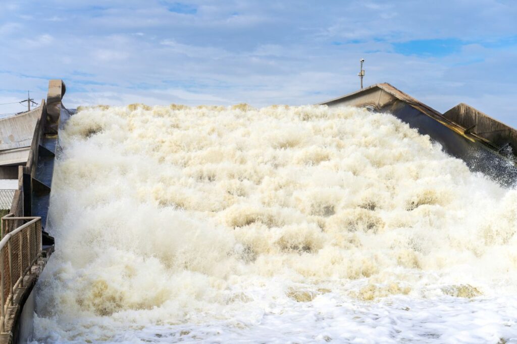 Ciclo dell’acqua sempre più irregolare: dalla siccità estrema alle alluvioni