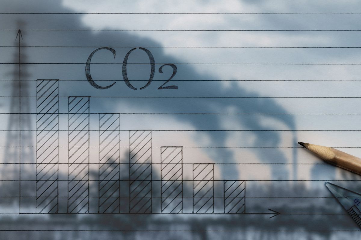 Decarbonizzazione, il Report E&S: "L'Italia è in ritardo, ma il gap si può ridurre"