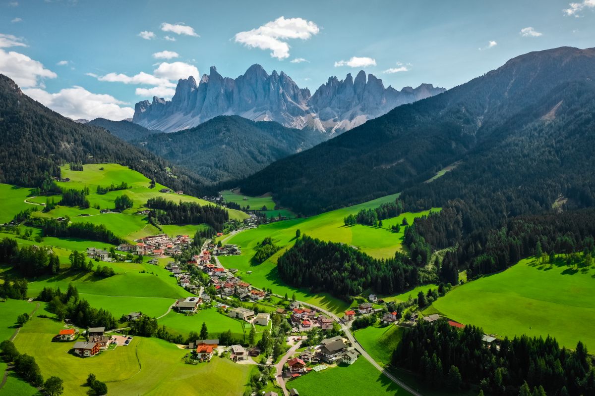 Legge 131/2025: disposizioni per il riconoscimento e la promozione delle zone montane