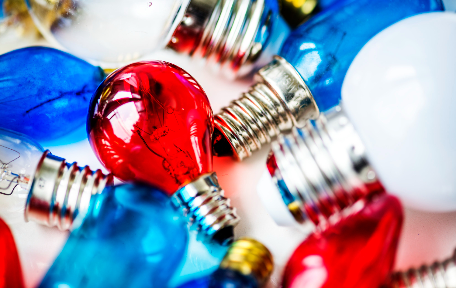 Offerte luce e gas variabili, fisse, ibride: cosa conviene davvero in inverno?