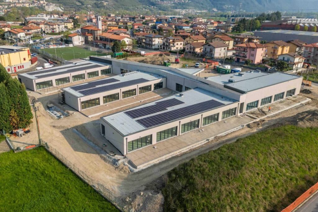 La nuova scuola circolare e NZEB di Costa Volpino