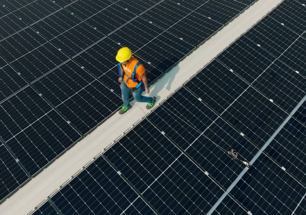 Solar Line di GeSa Group: la linea vita integrata al fotovoltaico per il lavoro in cantiere